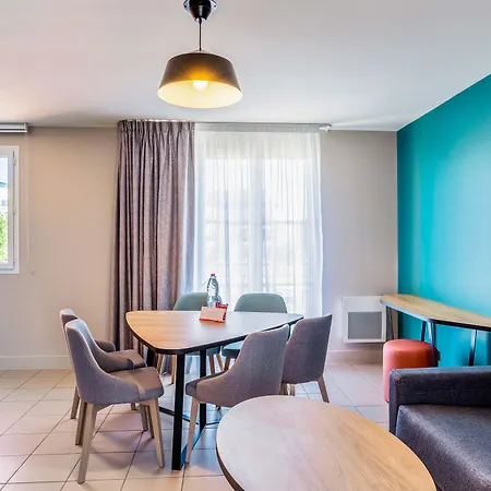 Appart'city Confort St Quentin En Yvelines - D'arcy Aparthotel Bois-dʼArcy