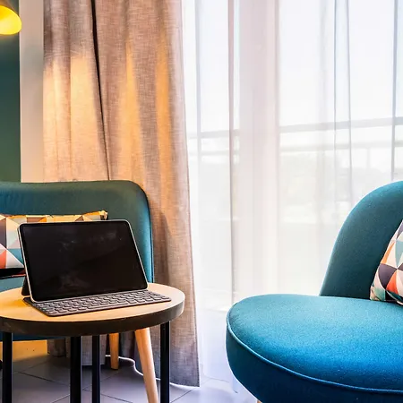 Appart'city Confort St Quentin En Yvelines - D'arcy Bois-dʼArcy