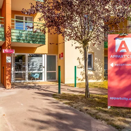 Appart'city Confort St Quentin En Yvelines - D'arcy Ξενοδοχείο με διαμερίσματα Bois-dʼArcy