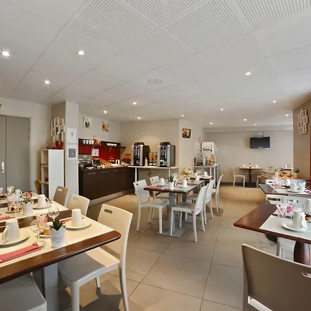 Appart'city Confort St Quentin En Yvelines - D'arcy Aparthotel Bois-dʼArcy