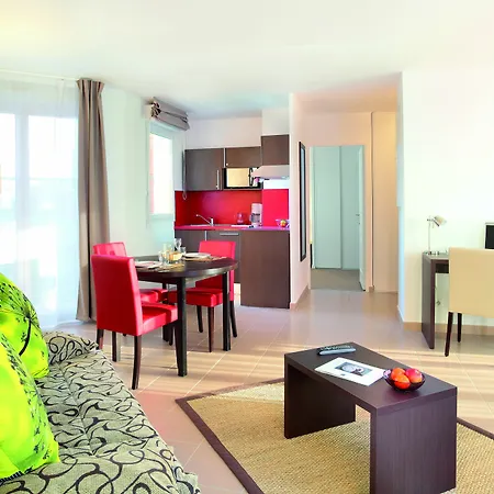Ξενοδοχείο με διαμερίσματα Appart'city Confort St Quentin En Yvelines - D'arcy Bois-dʼArcy